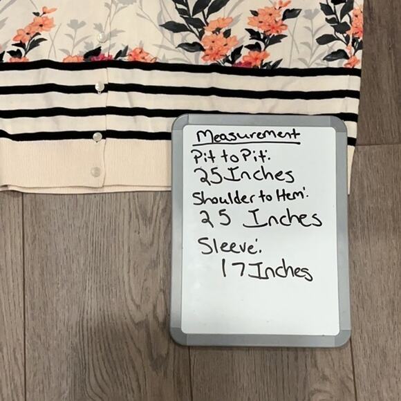 Talbots Woman’s Petites Floral  Cream Cotton Blend Sweater Cardigan Size 3XP - Picture 10 of 10